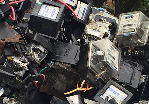 回收廢舊三相電表